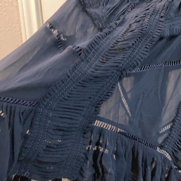 Intermix blouse - Picture 2 of 8